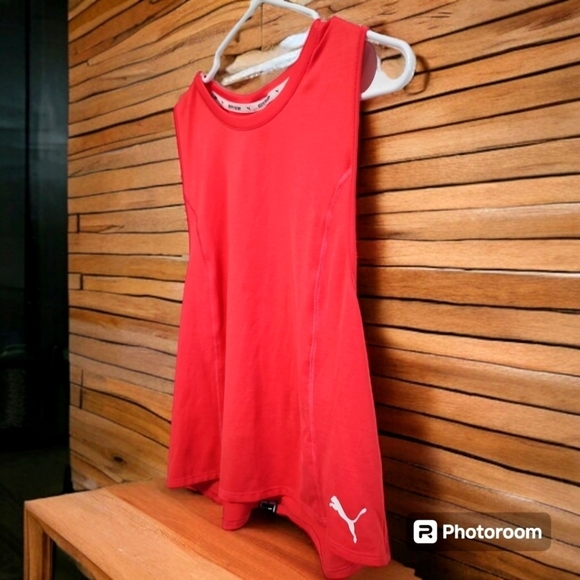 PUMA Women's Red Sleeveless Top - Excellent Condition Size Large - Picture 3 of 4